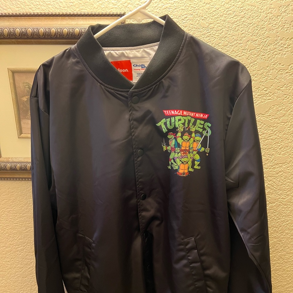 Teenage Mutant Ninja turtles chalk line jacket size M